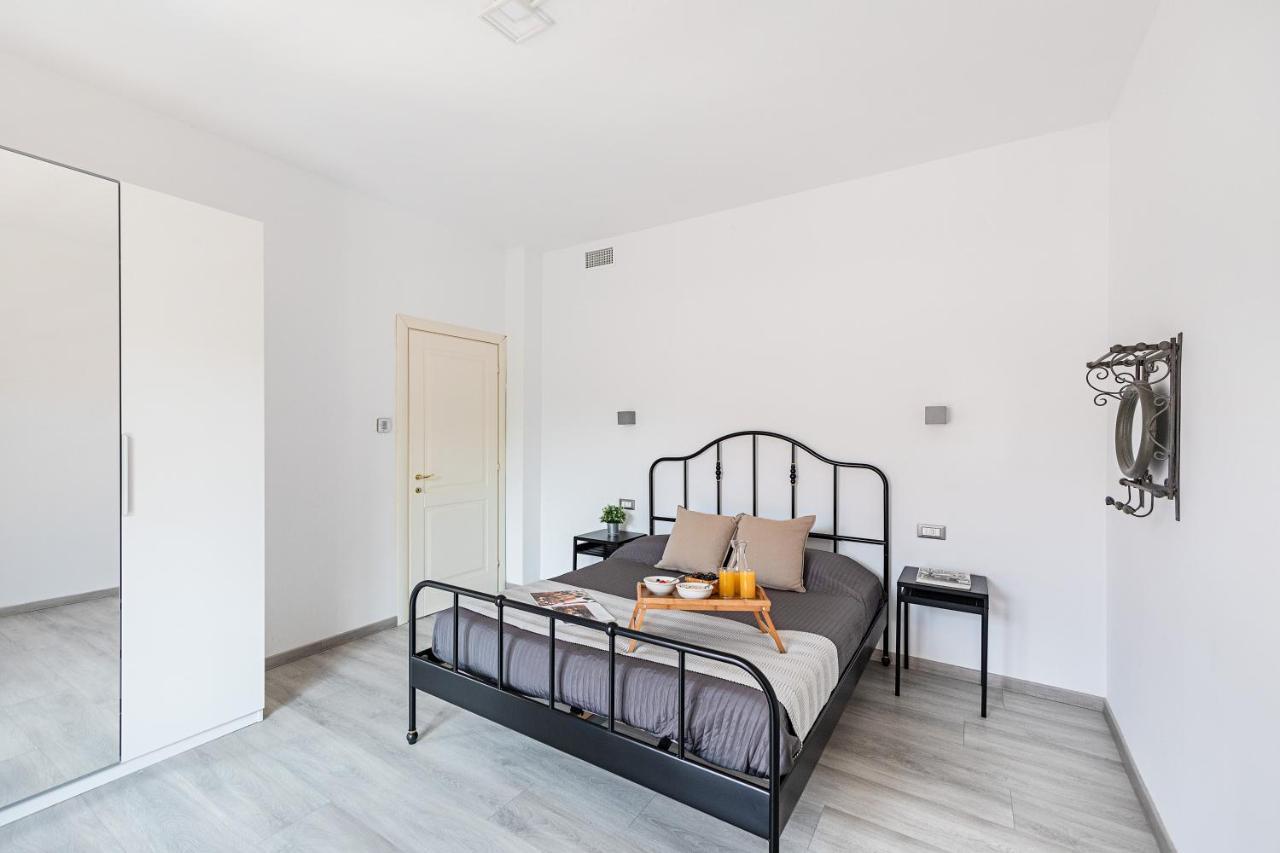 Il Quadrifoglio D4 Apartment By Wonderful Italy Sirmione Luaran gambar
