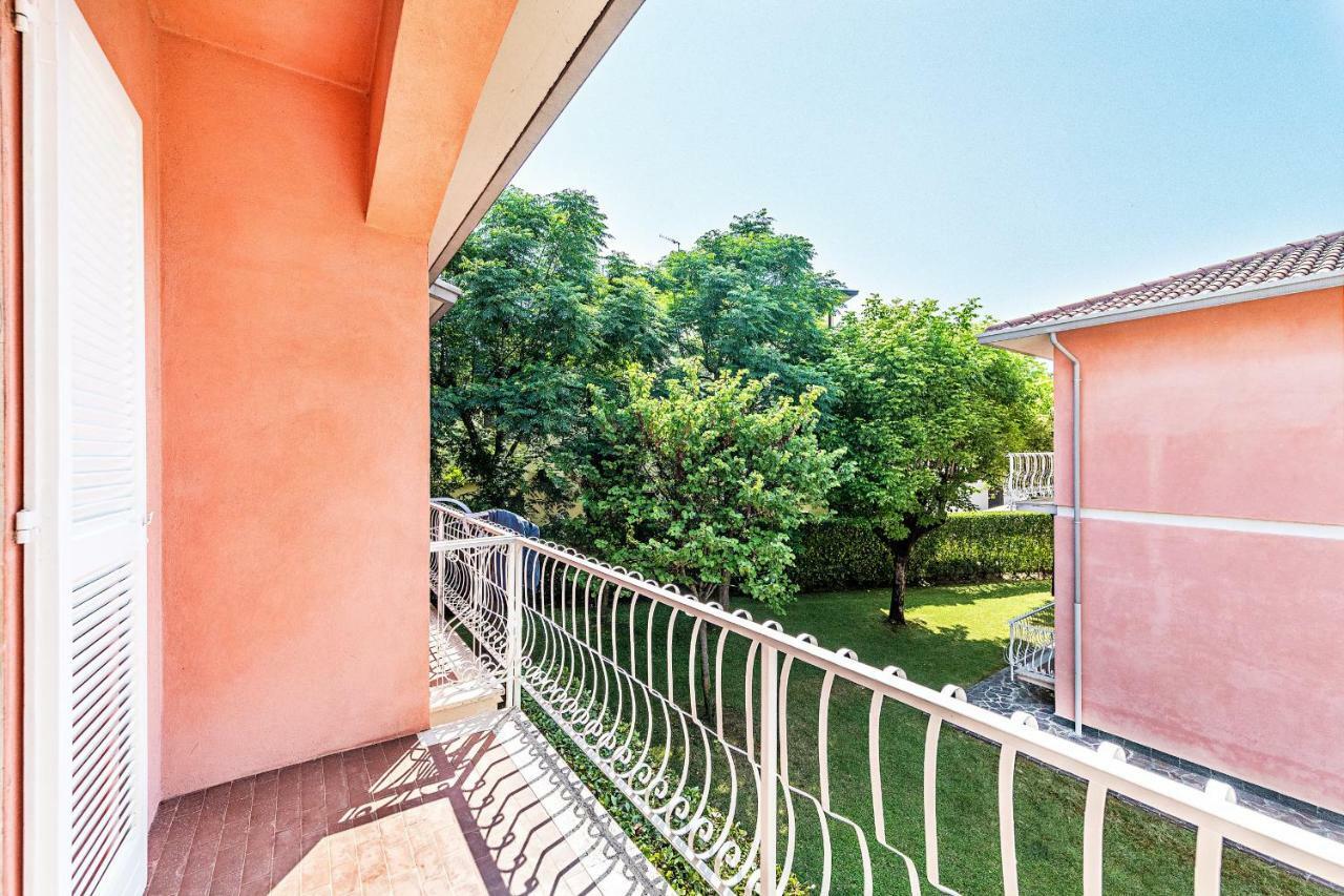 Il Quadrifoglio D4 Apartment By Wonderful Italy Sirmione Luaran gambar