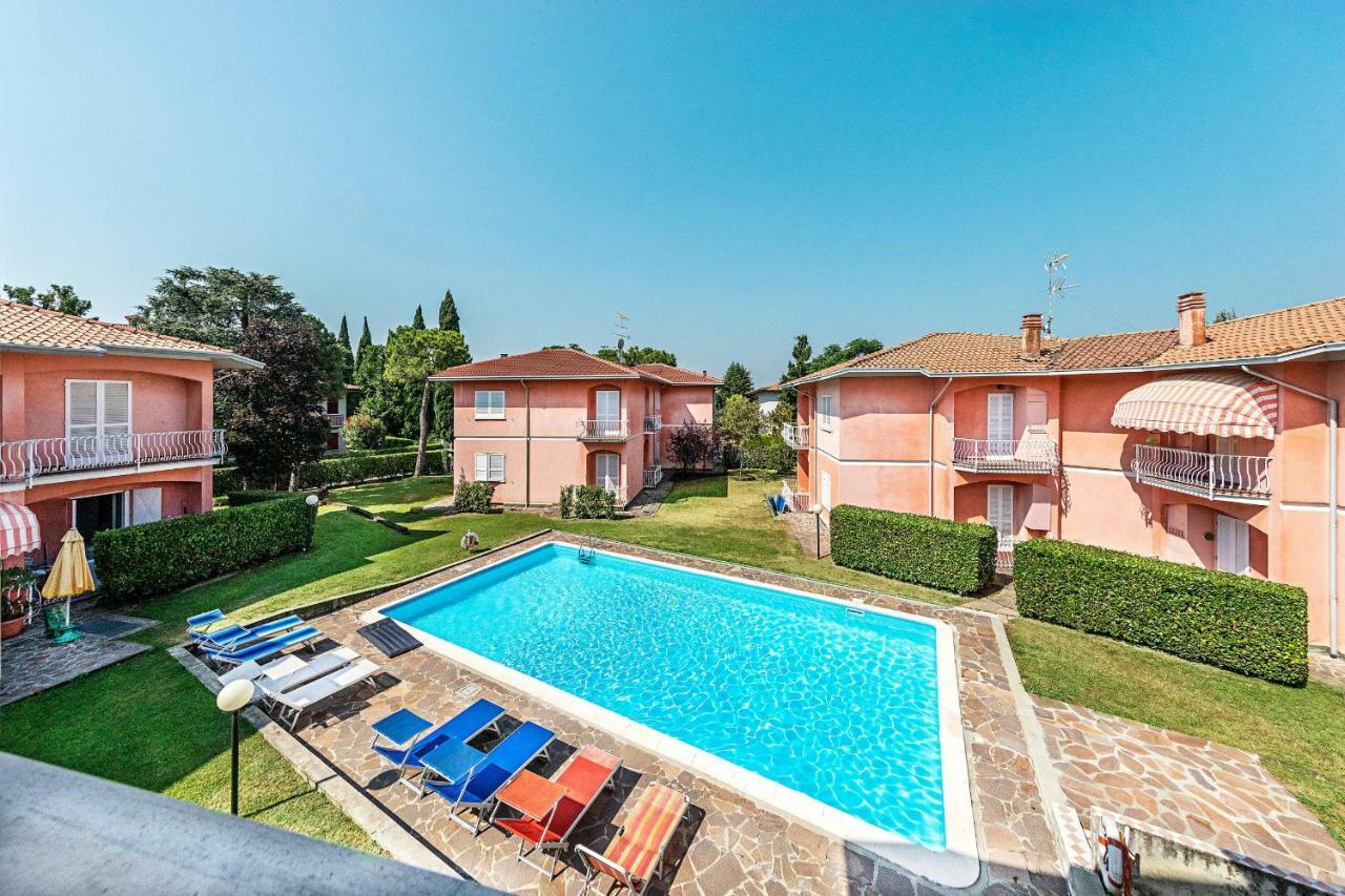 Il Quadrifoglio D4 Apartment By Wonderful Italy Sirmione Luaran gambar
