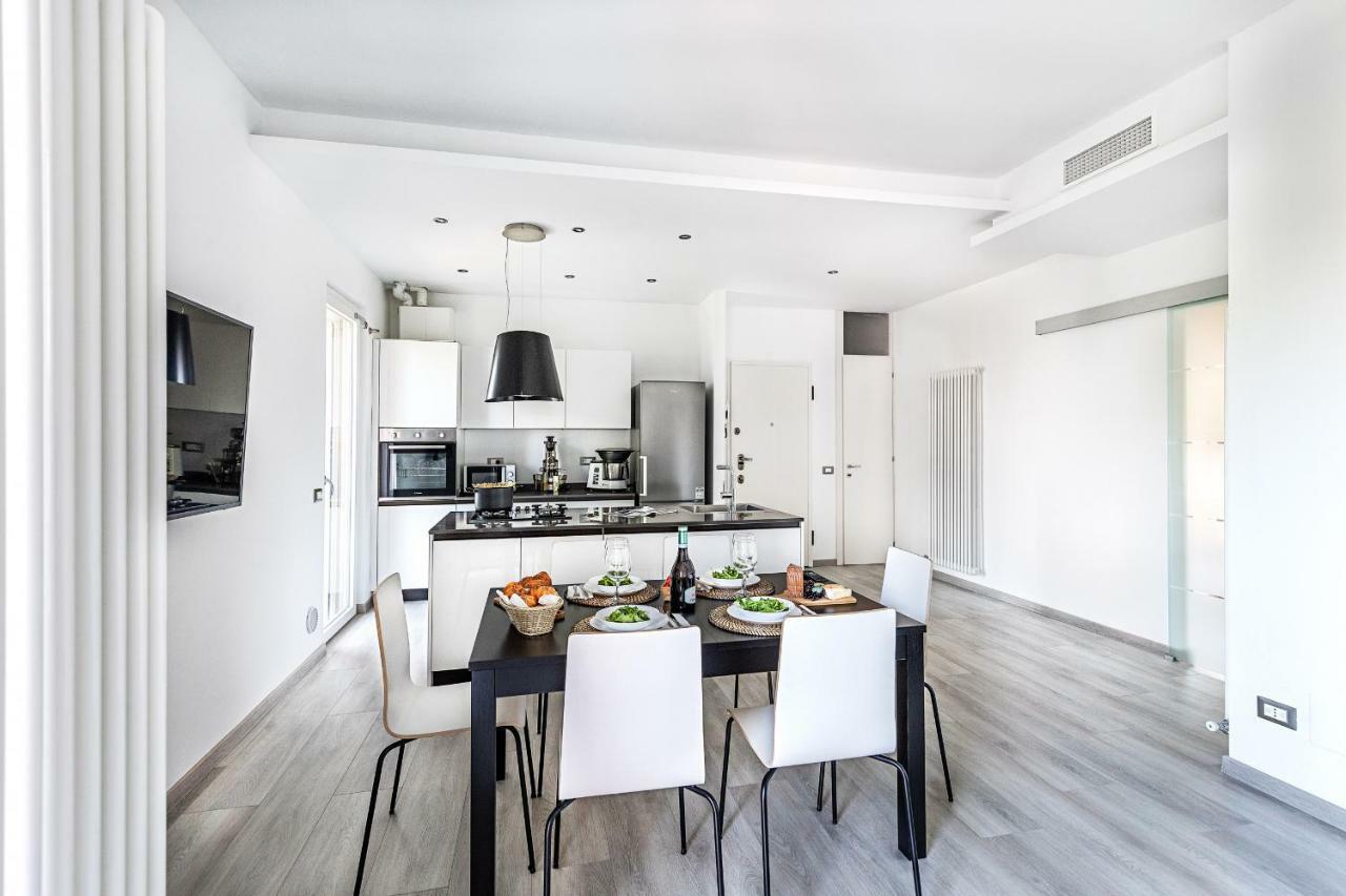 Il Quadrifoglio D4 Apartment By Wonderful Italy Sirmione Luaran gambar