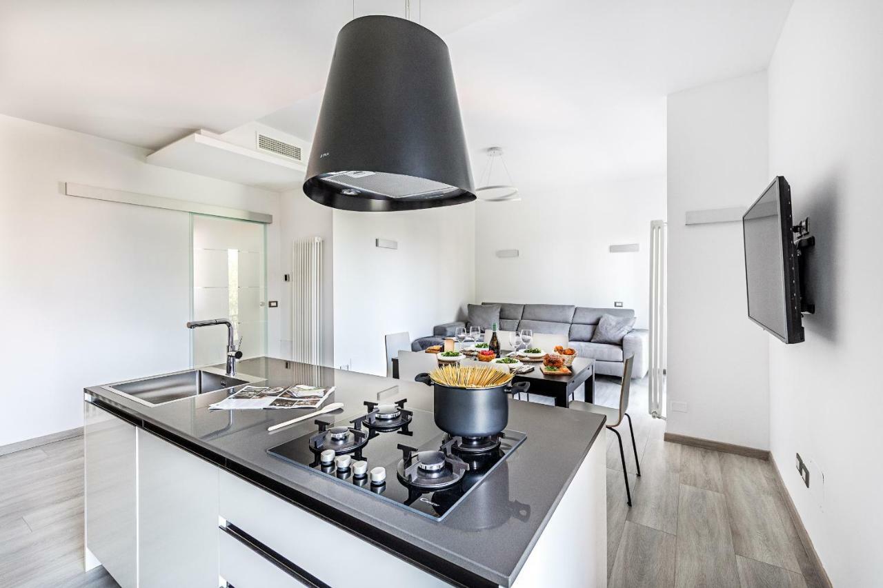 Il Quadrifoglio D4 Apartment By Wonderful Italy Sirmione Luaran gambar