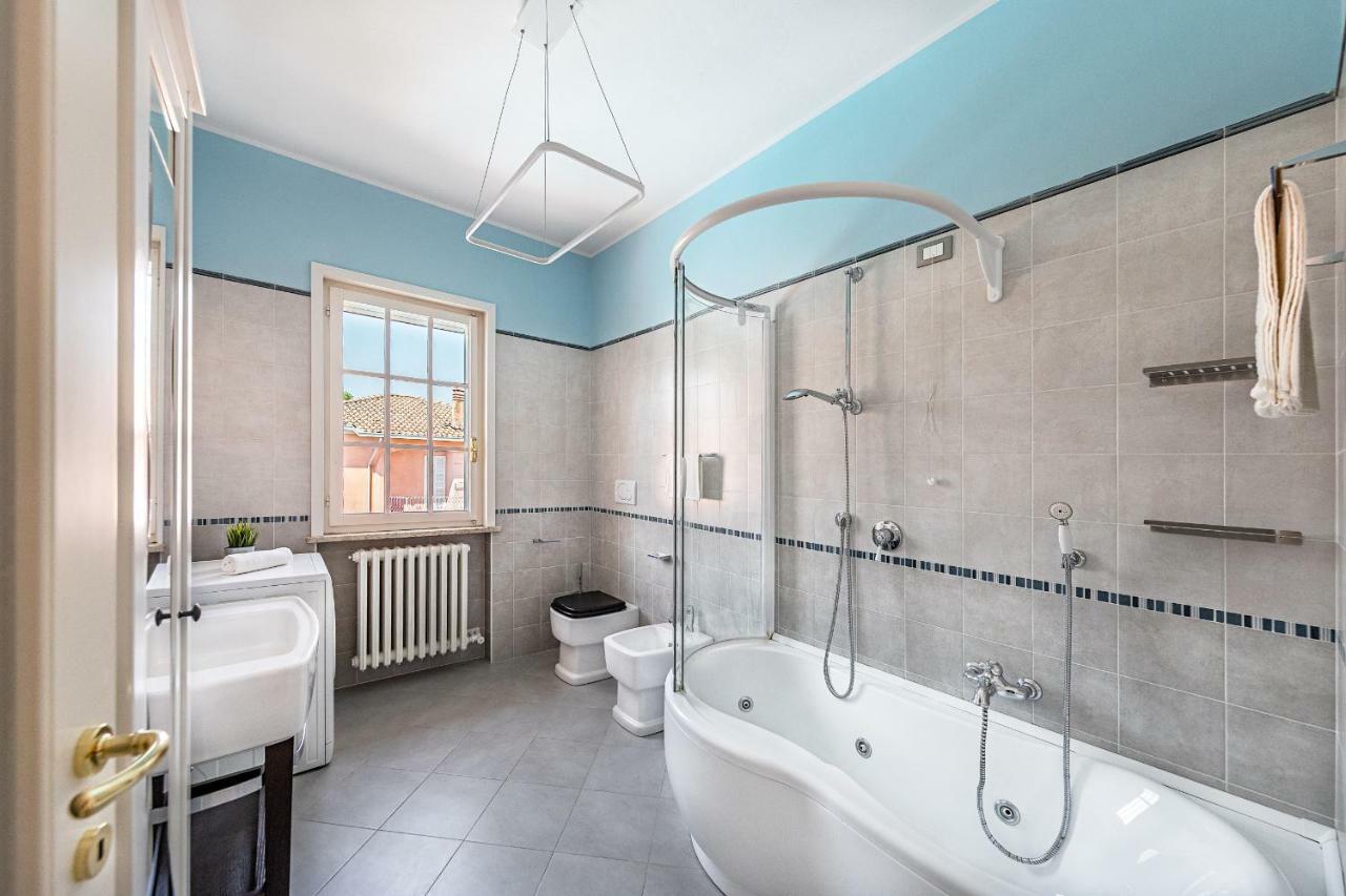 Il Quadrifoglio D4 Apartment By Wonderful Italy Sirmione Luaran gambar